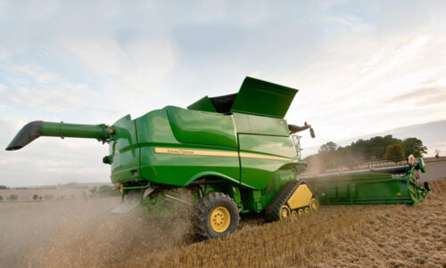 THRESING MACHINES TANKS
